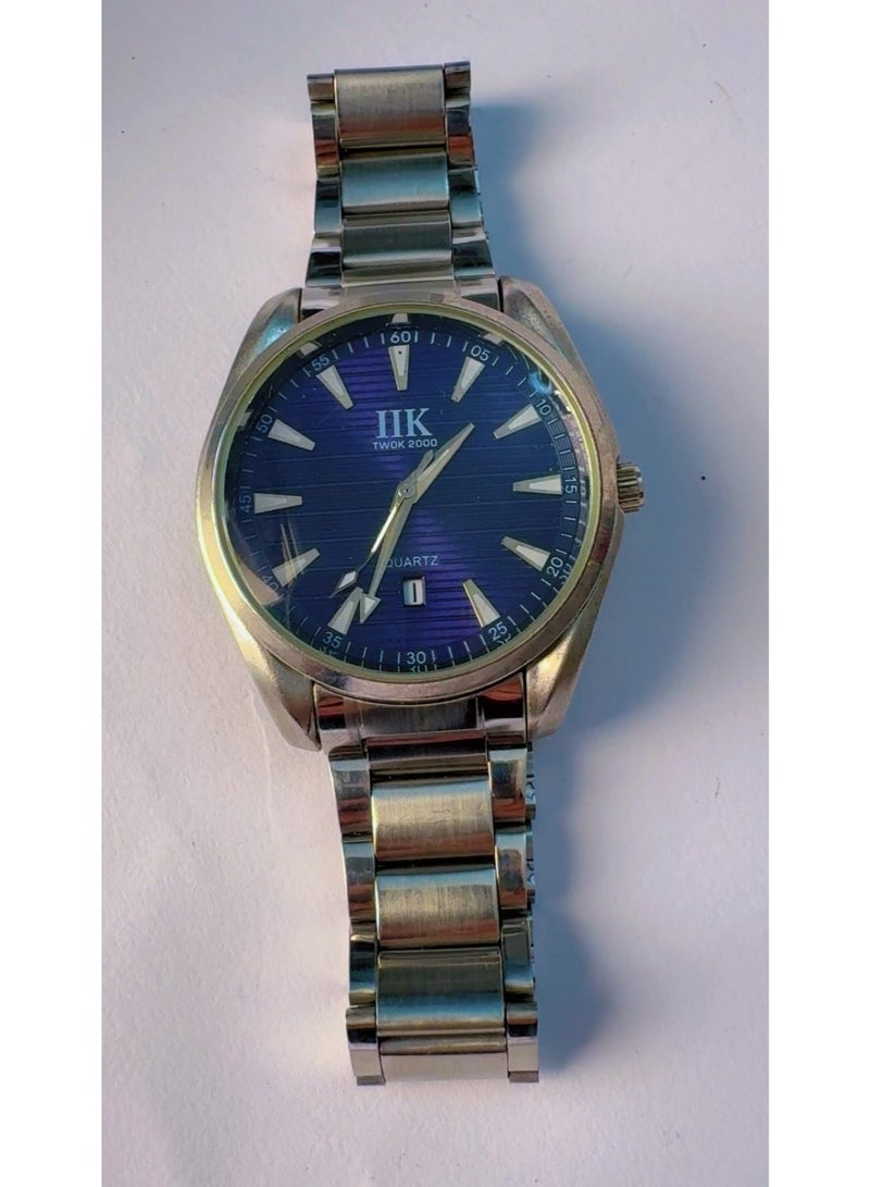 IIK Collection IIK TWOK 2000 Men's Quartz Watch – Blue Dial, Stainless Steel Strap (Pre-Owned / Like Brand New) - Image 3