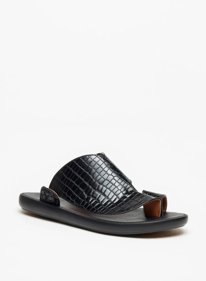 LBL by Shoexpress Men Textured SlipOn Arabic Sandals with Toe Loop Detail