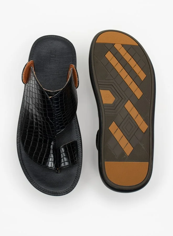 LBL by Shoexpress Men Textured SlipOn Arabic Sandals with Toe Loop Detail
