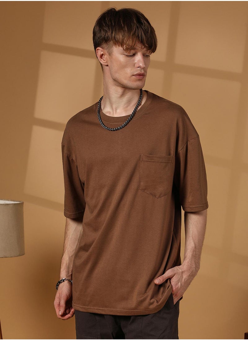 Campus Sutra Men's Chocolate Brown Solid Oversized T-Shirt  - Image 2