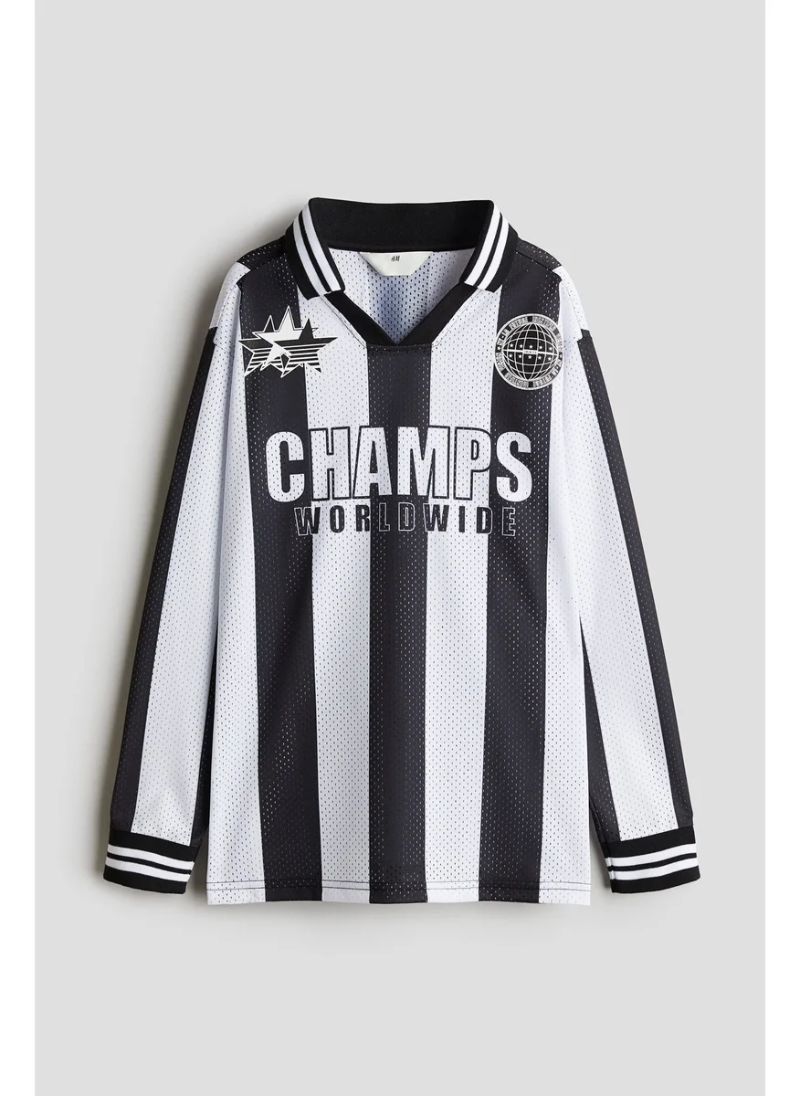 H&M Long-Sleeved Football Shirt
