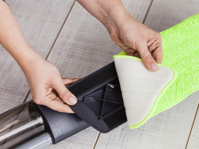 YORK Flat Spray Mop Reusable Microfiber Drying & Down Washing Function Pad Refill for Dry or Wet Easy-to-Attach, Machine Washable Floor Cleaning in Green Color Size 42.5 * 14.5 CM [081230] (Pack of 4) - Image 5