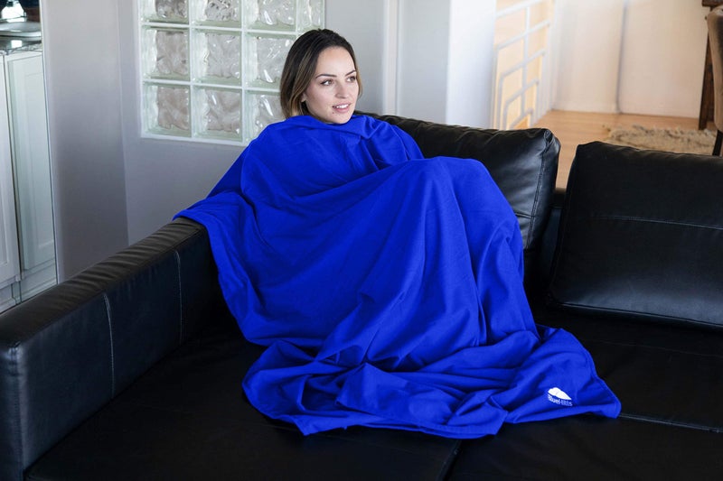 BlueHills بطانية وسادة سفر فاخرة قابلة للطي من بلو هيلز في حقيبة محمولة - أزرق ملكي C005 - Image 5