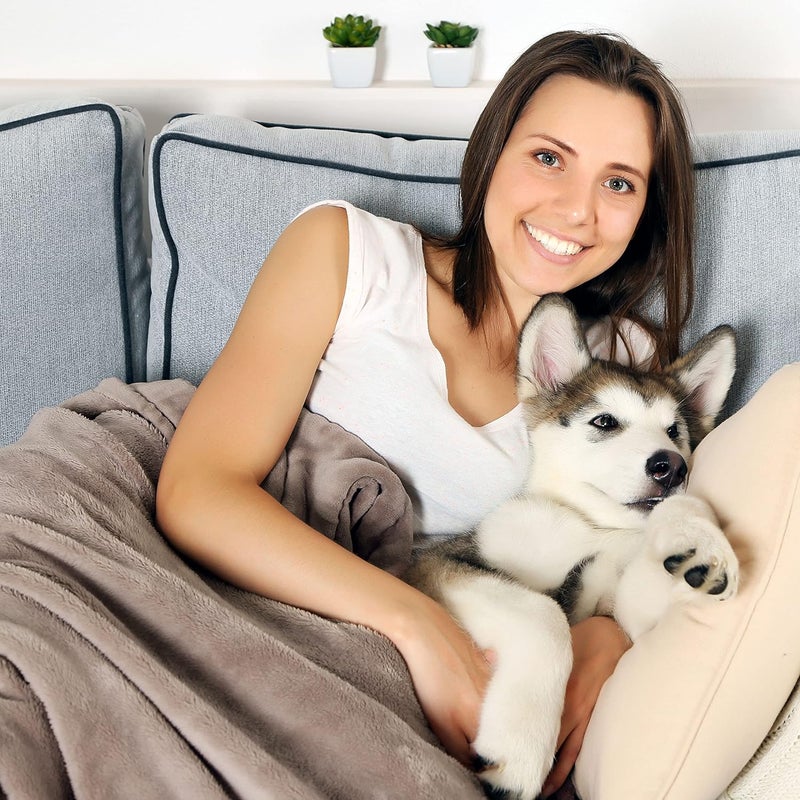 PETMAKER Pet Blanket - Reversible Waterproof Plaid Throw Protects Couch, Car, and Bed from Spills, Stains, or Fur - Dog and Cat Blankets (Gray) (Pack of 2) - Image 3