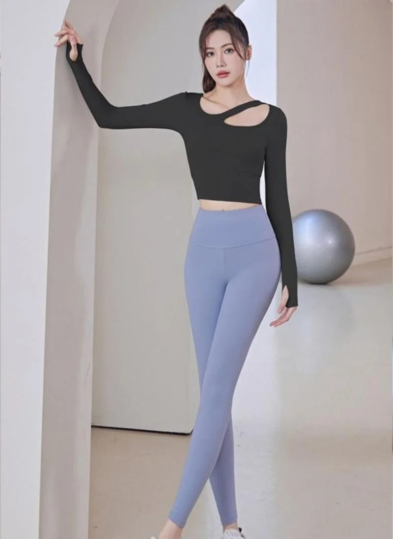 YUNIQEE Black Fitted Solid Long Sleeves Sports Top