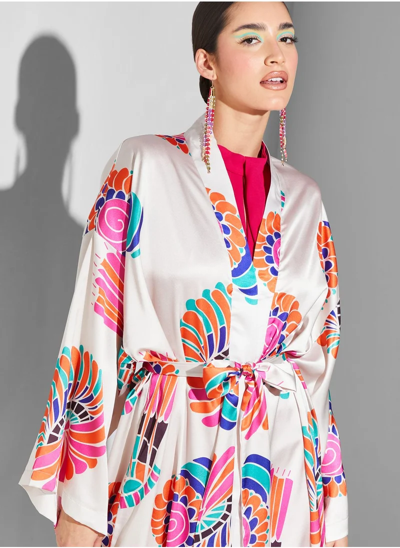 Namshi x Modanisa Floral Print Cape Sleeve Abaya