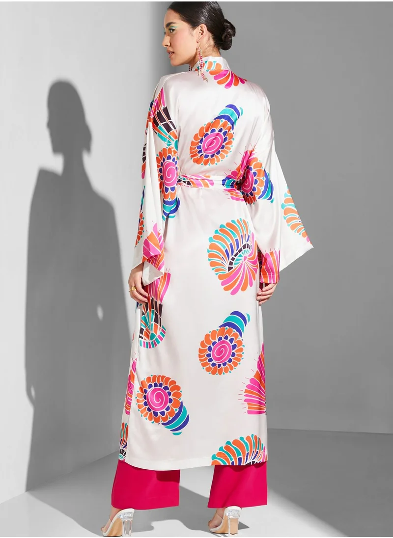 Namshi x Modanisa Floral Print Cape Sleeve Abaya