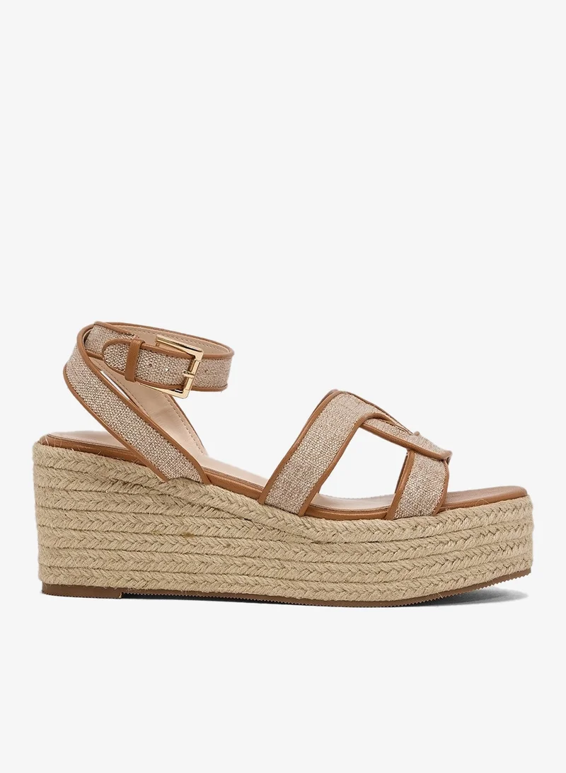 ايلا صندل إسفين متوسط بحواف متباينة