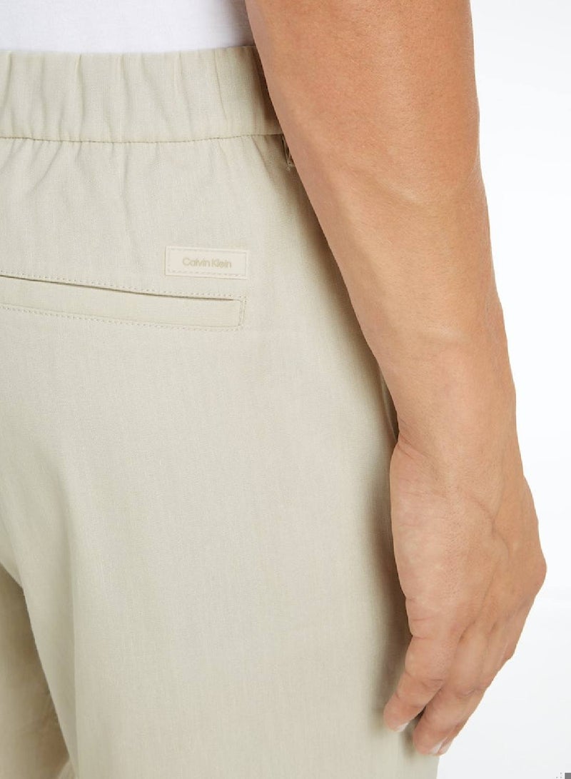 كالفن كلاين بنطال شينو بطول قصير - Image 4