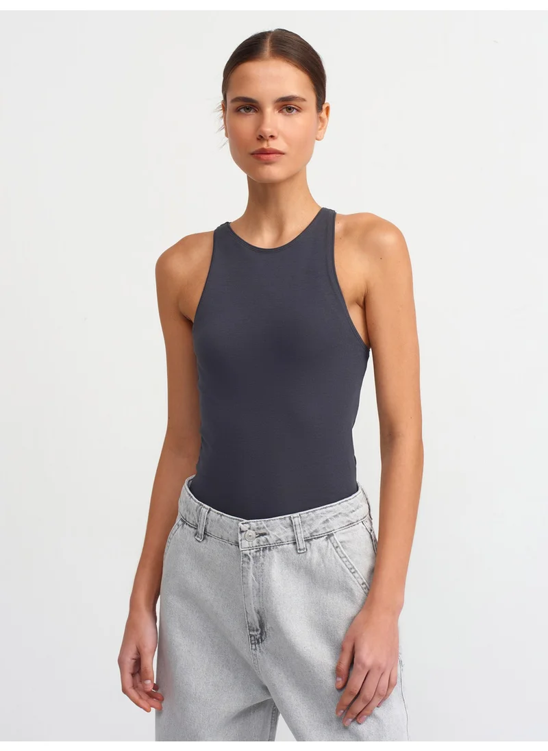 ديلفين 3694 Halter Collar T-Shirt-Anthracite