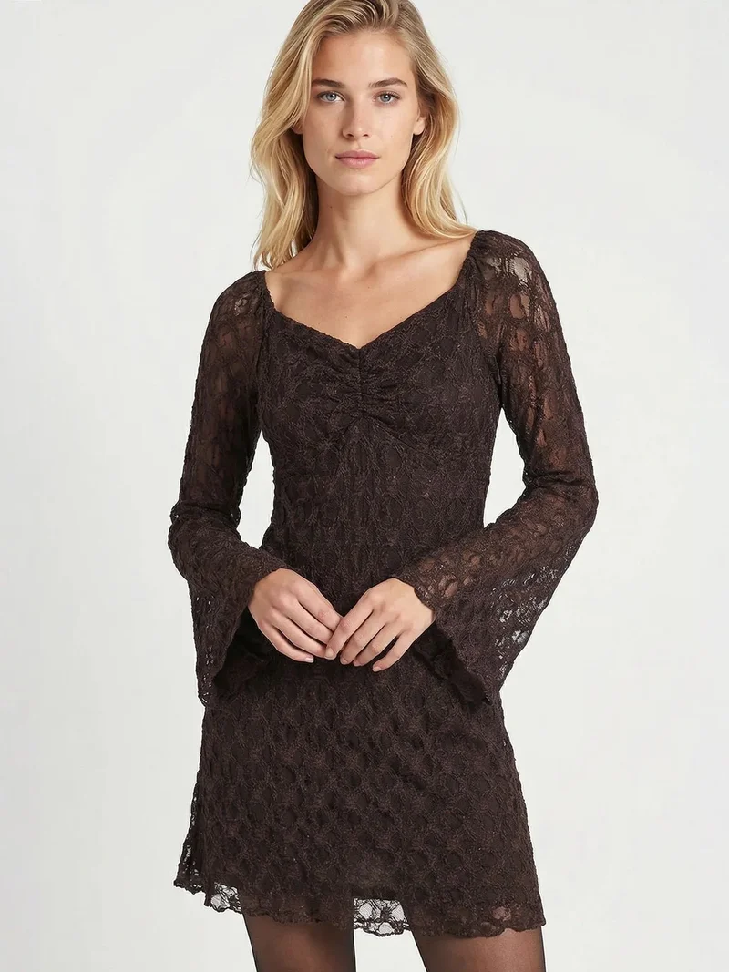 السعادة في إسطنبول ISTANBUL Bardot Lace Midi Dress