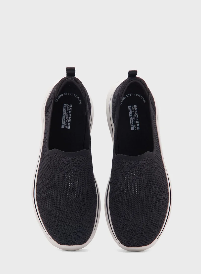 SKECHERS Go Walk 7