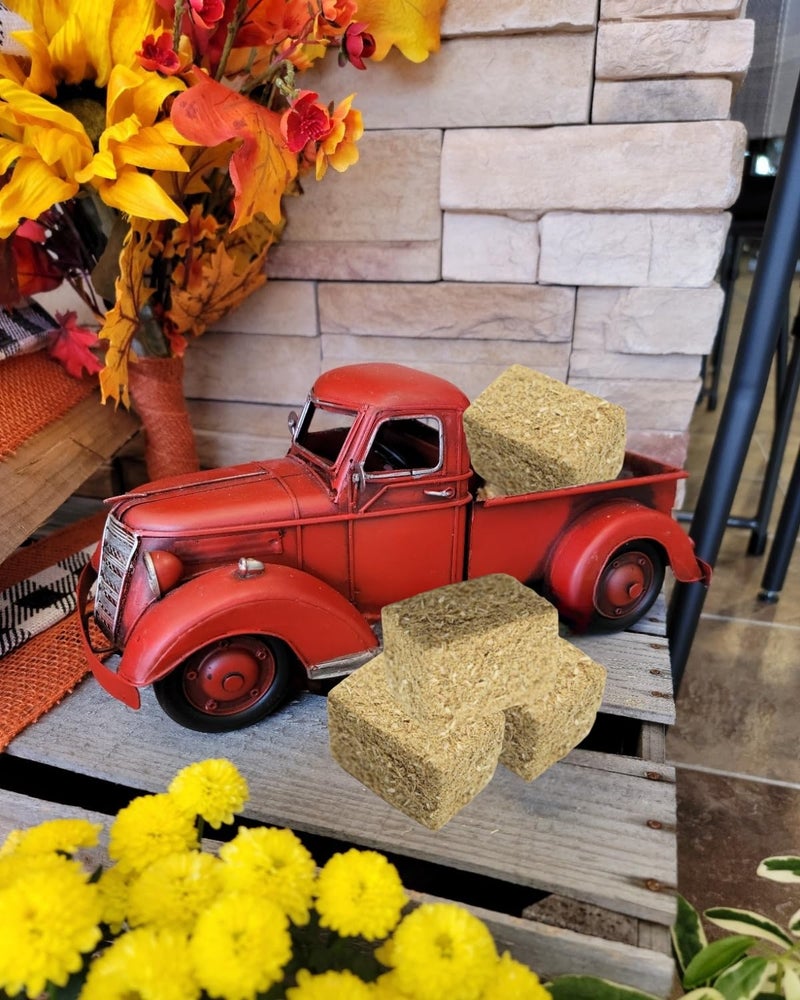DoubleWood Mini Hay Bales Decorative Straw Bales, 12Pcs Mini Haystack Miniature Hay Bales for Dollhouse, Craft, Farm, Halloween, Table Decor, Autumn Harvest Decoration (12) - Image 4