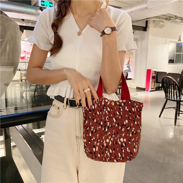 912132 South Korea Ins Small Fresh Cute Small Cloth Bag Women'S Wrinkled Printed Handbag Lunch Bag - Image 4