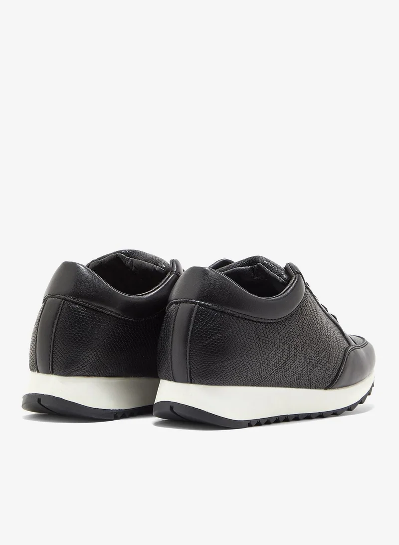 جينجر سنيكرز بطبعات افعى