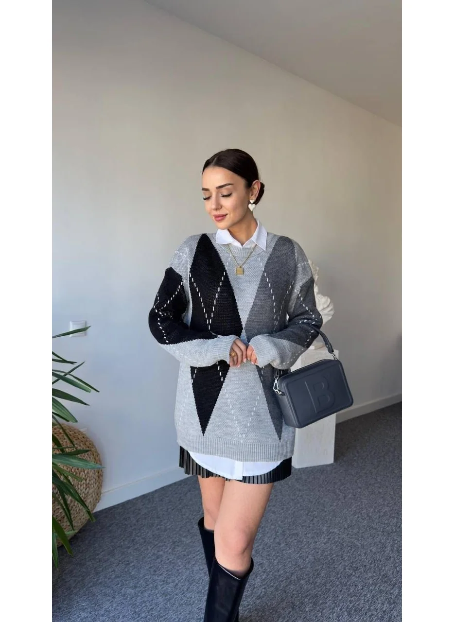 Ded Collection Women's Relaxed Cut Soft Textured Knitwear Sweater with Diamond Pattern