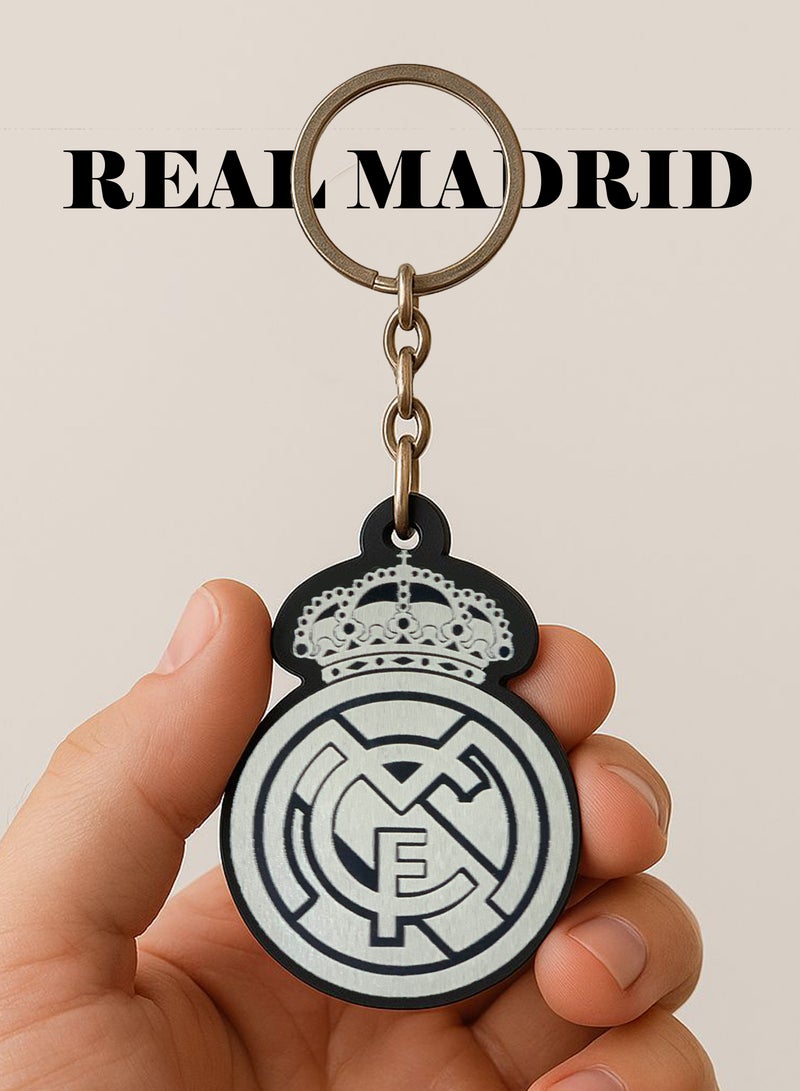 حكاية شمعة ريال مدريد ، ميدالية أكريلك أسود حفر ليزر بشعار ناديك المميز - Image 1