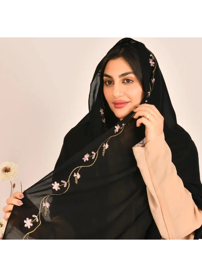 lamha abaya Black shawl decorated with longitudinal embroidery