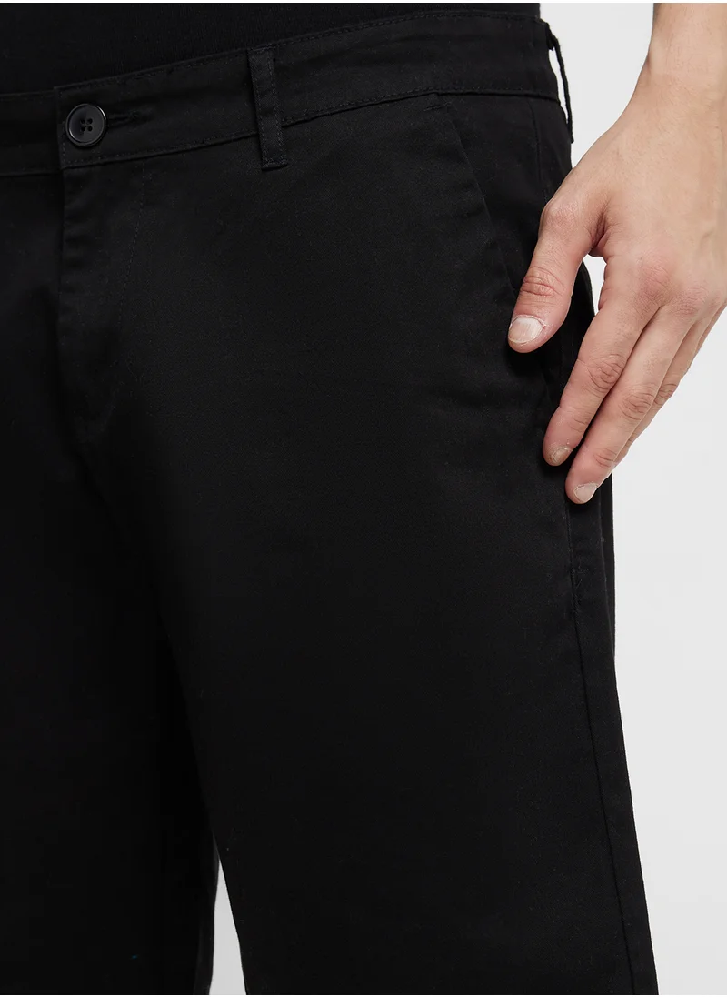 روبرت وود Oversized Chino Shorts