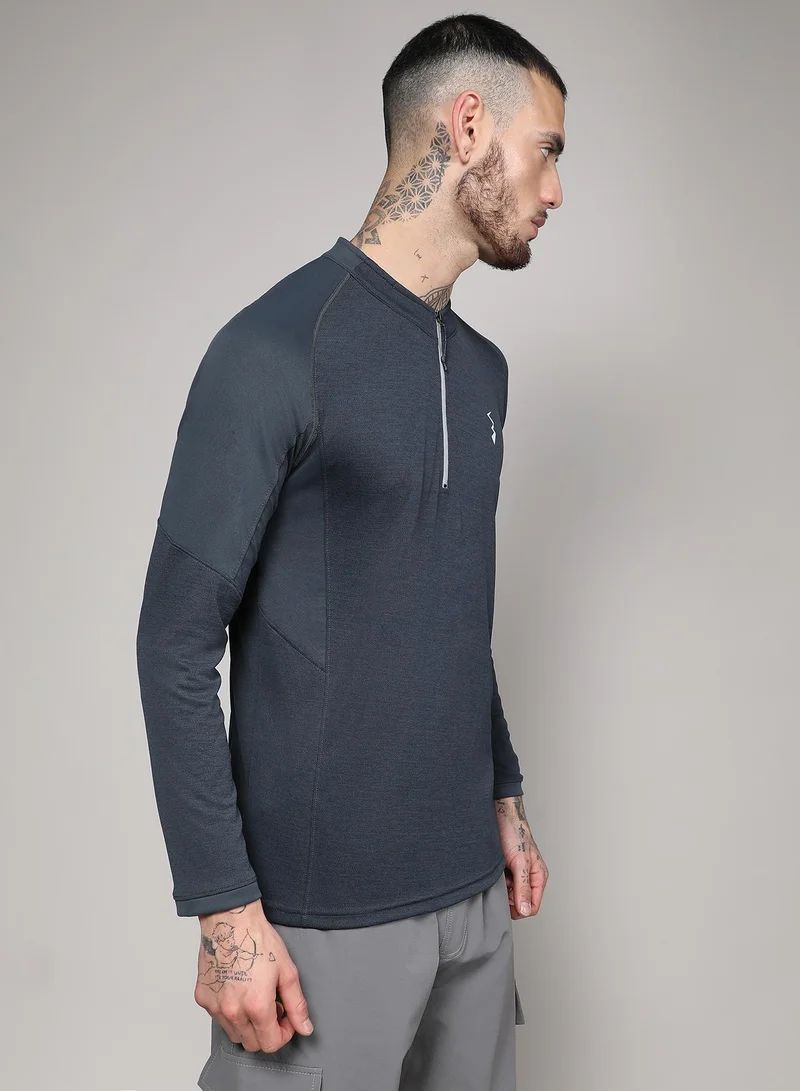 Campus Sutra Men's Charcoal Grey Basic Activewear T-Shirt