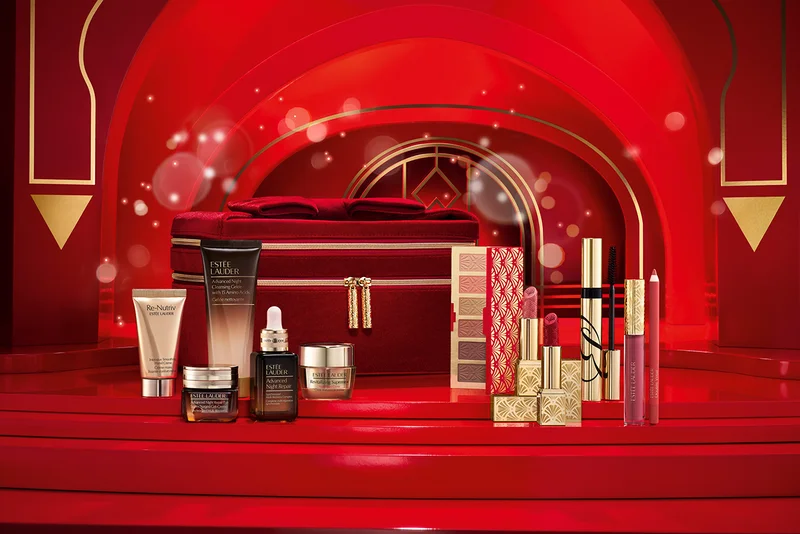 ESTEE LAUDER Estée Lauder Blockbuster Skin-Care and Makeup Gift Set, Savings 71%