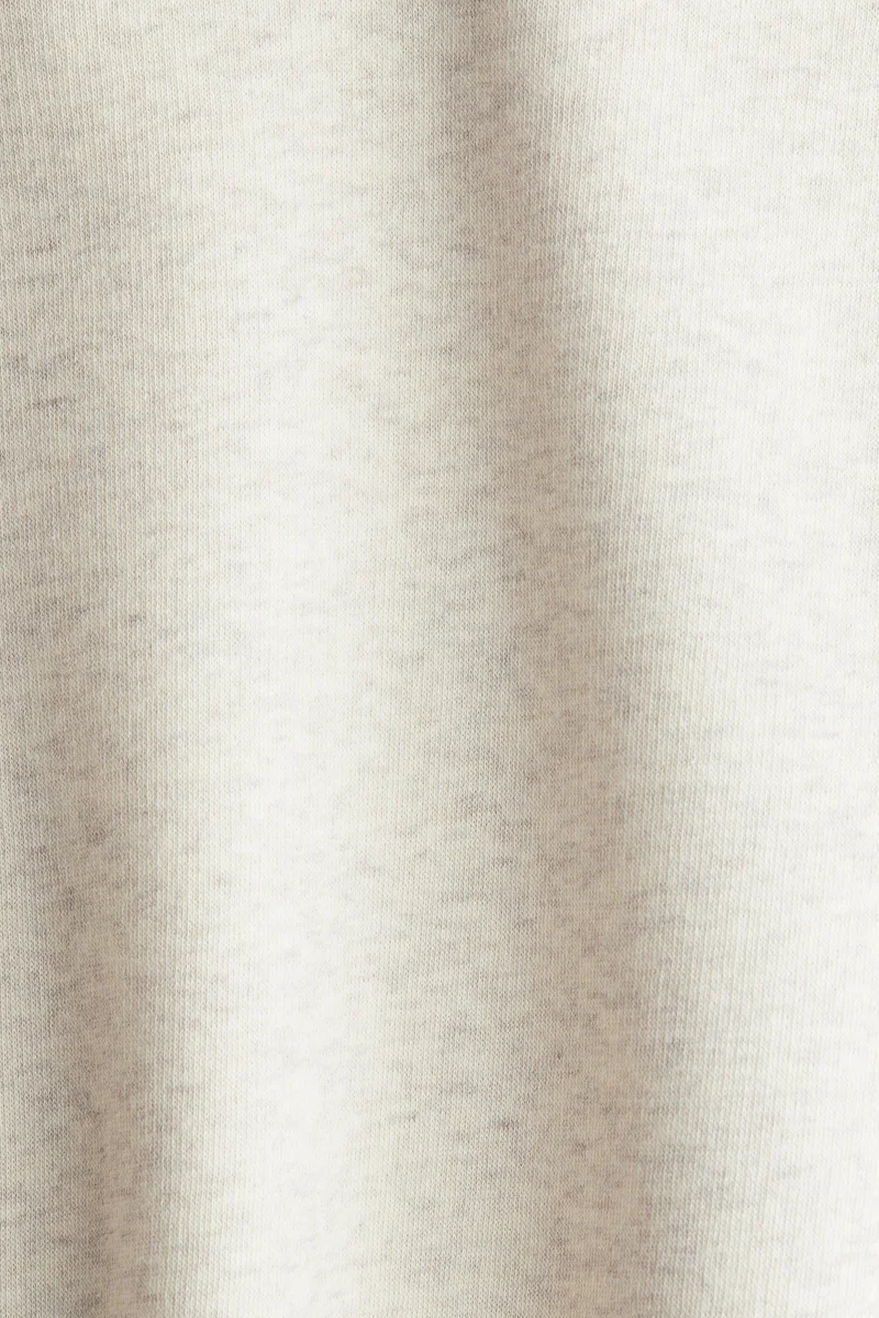 اتش اند ام سويت شيرت