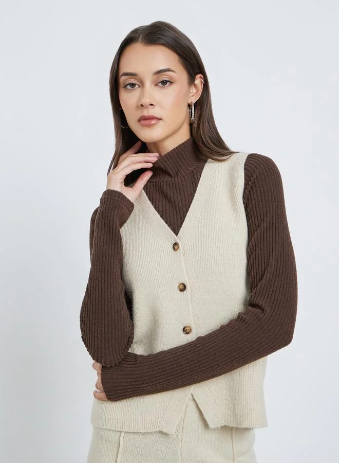 Styli Sleeveless V-Neck Flat Knit Vest