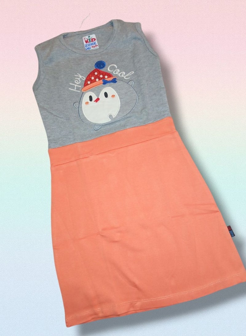 فستان بناتي بياقة دائرية وبدون أكمام - Image 2