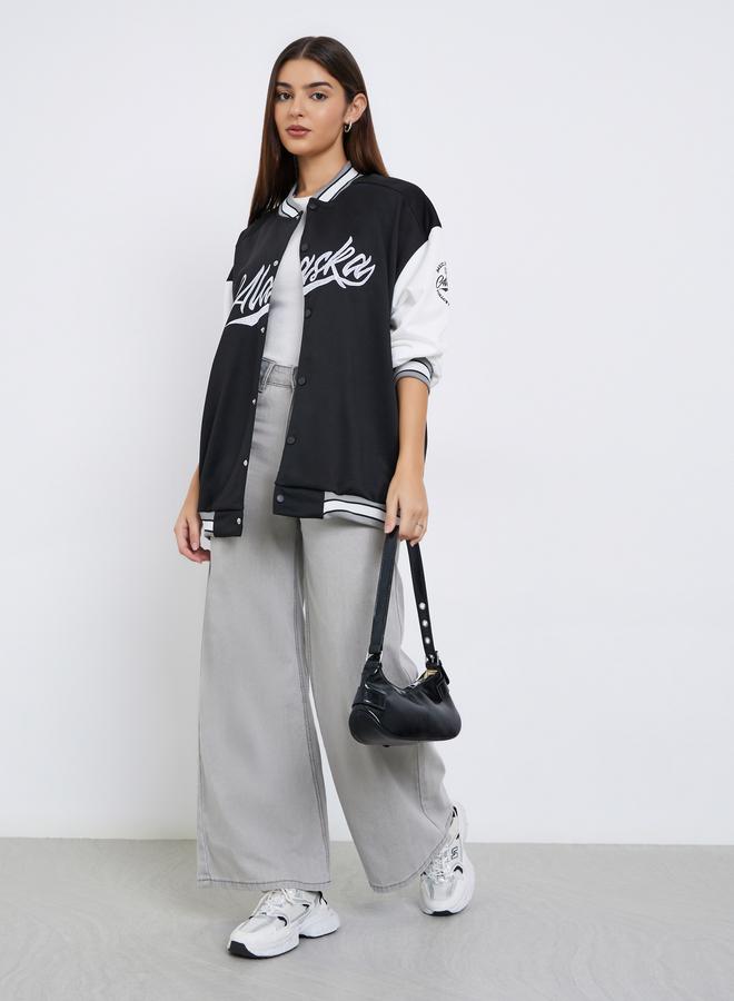 ستايلي جاكيت بومبر واسع بقصة عادية وطبعة فارسيتي - Image 2