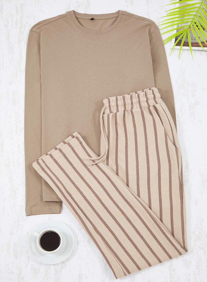 trendyol Beige Regular Fit Striped Textured Knitted Pajamas Set - Image 5
