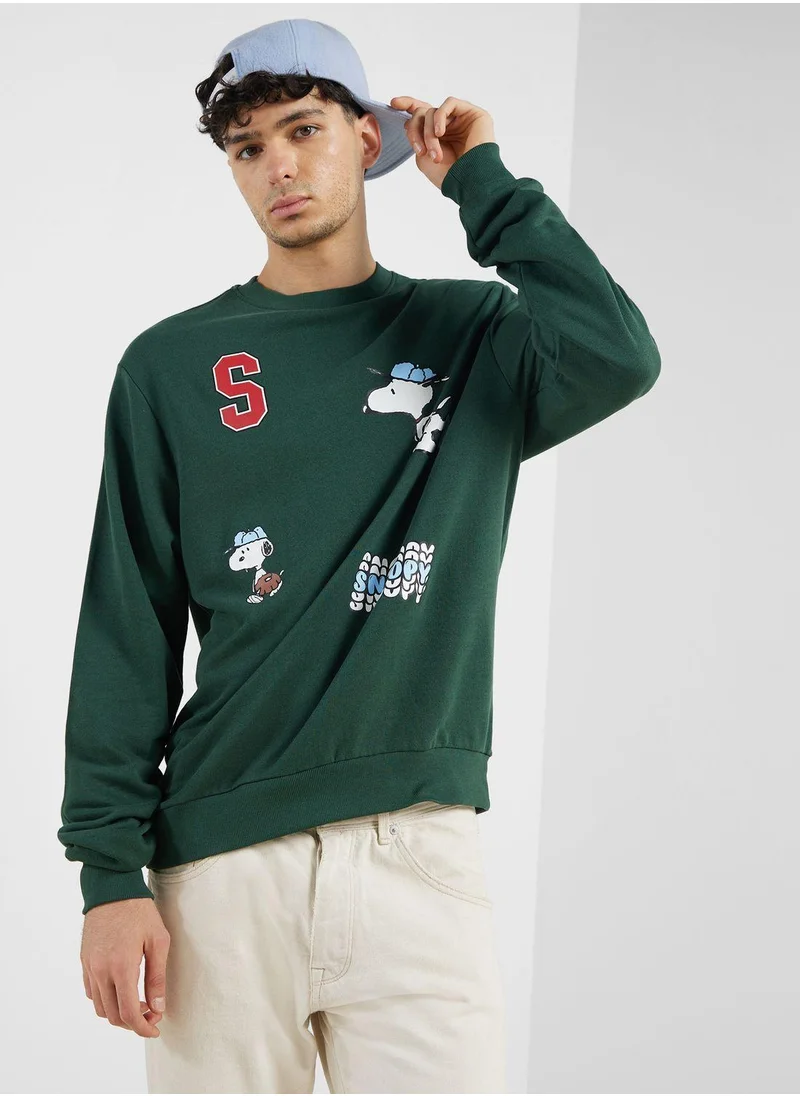 Urban Haul Peanuts Snoppy Printed Sweatshirt