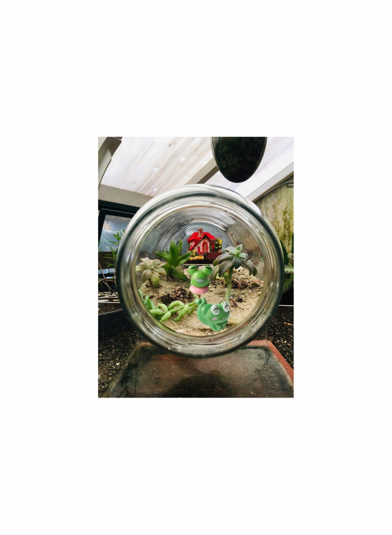 SOLARAE Cute Frog Toys, Mini Garden Animal Ornaments Fairy Tale Garden Miniature Moss Landscape Crafts for Home Party Decorations 8 Pieces - Image 3