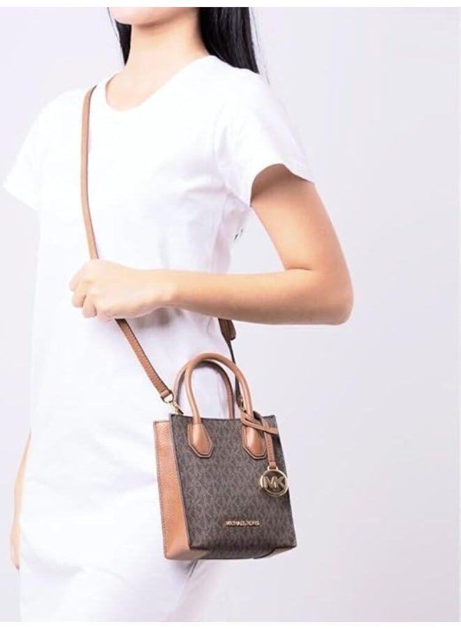 مايكل حقيبة مايكل كورس النسائية (ميرسير) صغيرة جدًا من الجلد المُزَيَّن بنقش بيبلد للارتداء بالعرض - Image 2