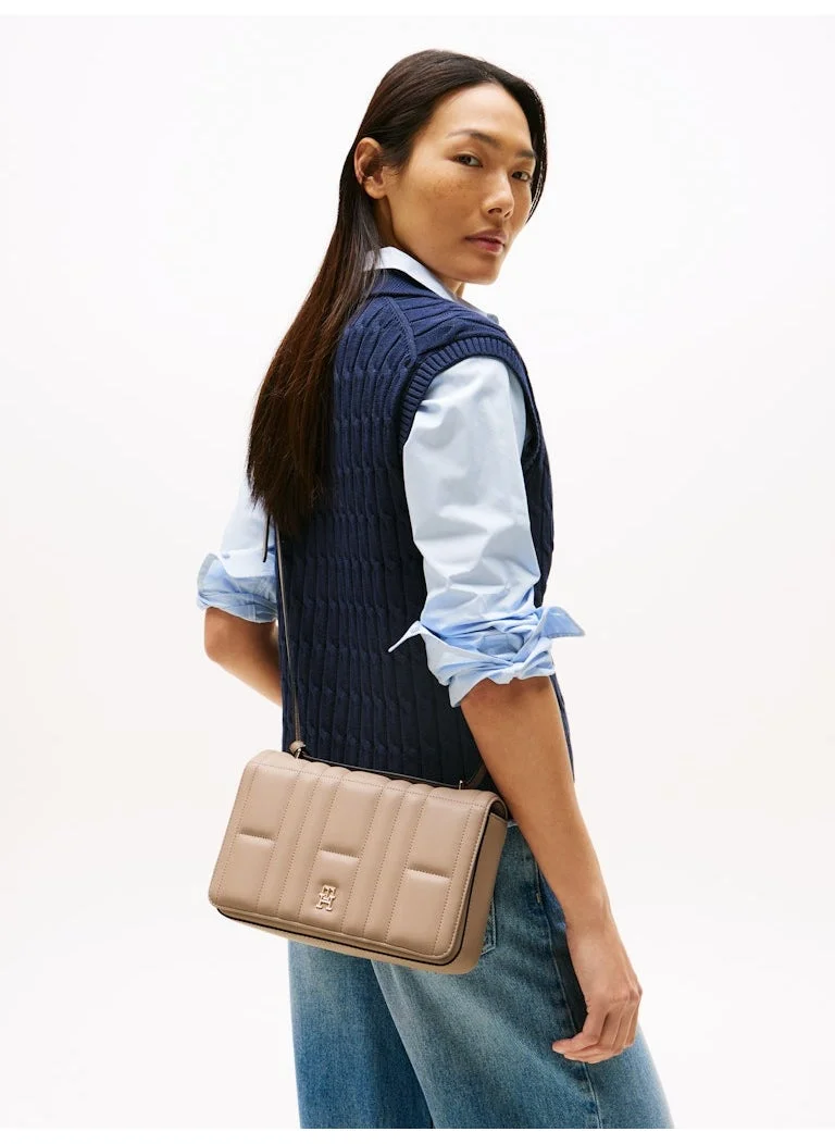 TOMMY HILFIGER Logo Detailed Feminine Crossbody