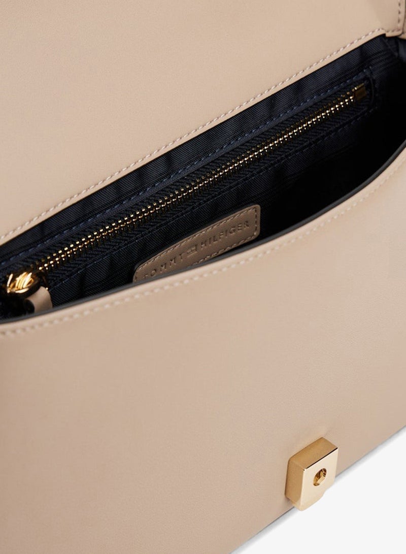 TOMMY HILFIGER Logo Detailed Feminine Crossbody - Image 5