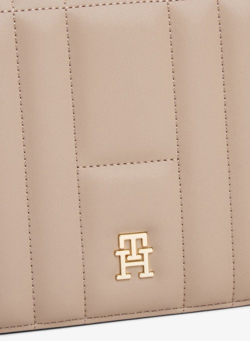 TOMMY HILFIGER Logo Detailed Feminine Crossbody - Image 4