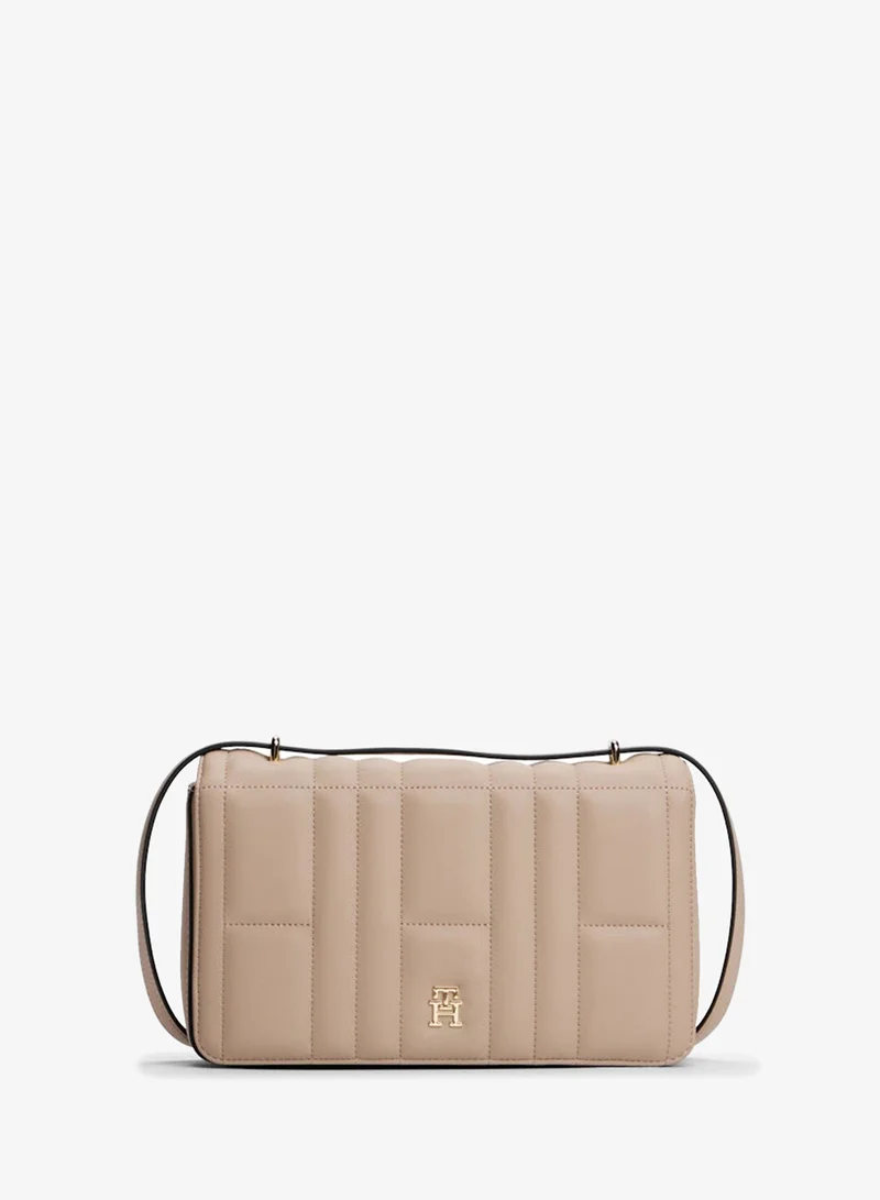 TOMMY HILFIGER Logo Detailed Feminine Crossbody