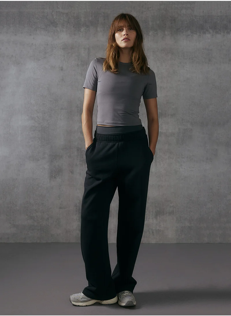 H&M Cropped Sports Top In Drymoveâ„¢