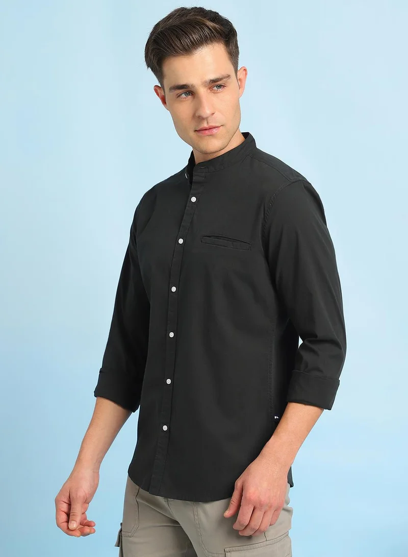 Dennis Lingo Men's Green 100% Cotton Solid Button Down Regular Fit Shirt