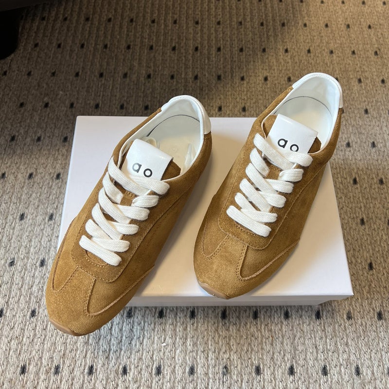 Unisex Retro Leather Lace-up Sneakers - Image 3