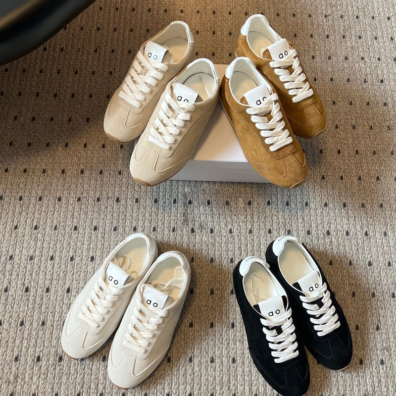 Unisex Retro Leather Lace-up Sneakers - Image 1