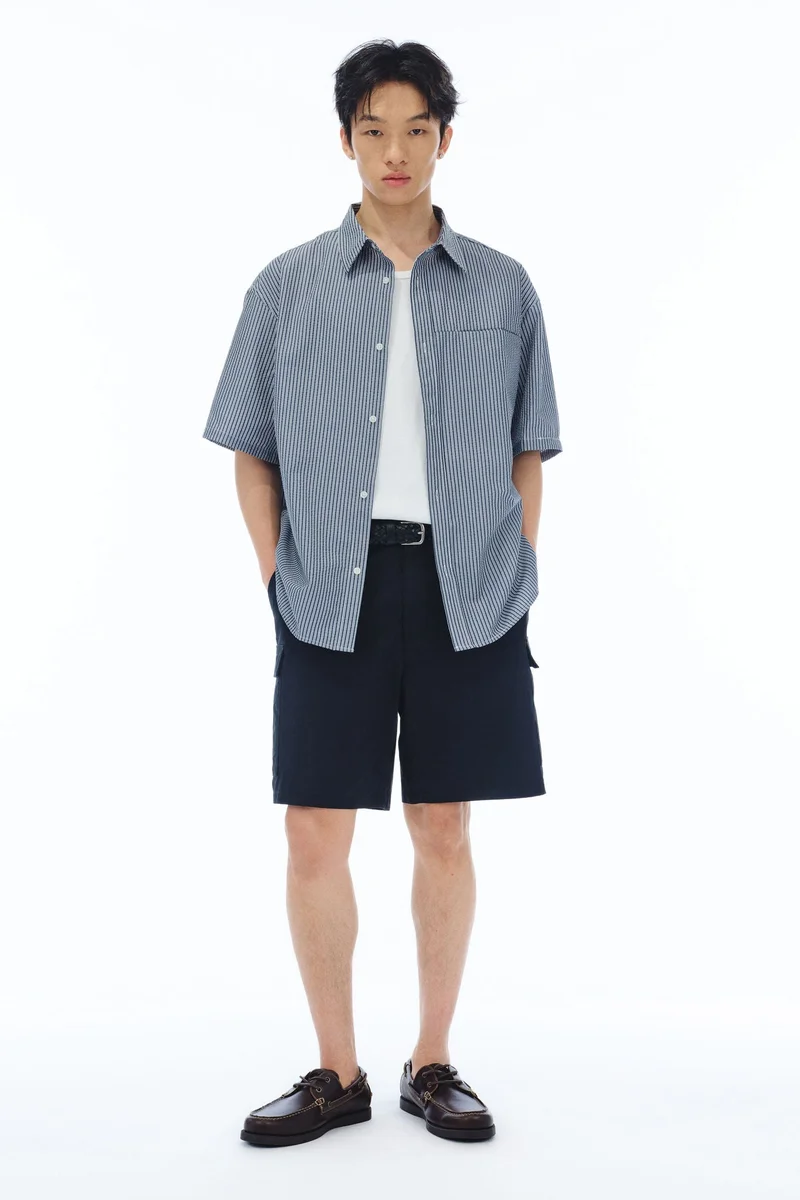 H&M Loose Fit Short-sleeved seersucker shirt