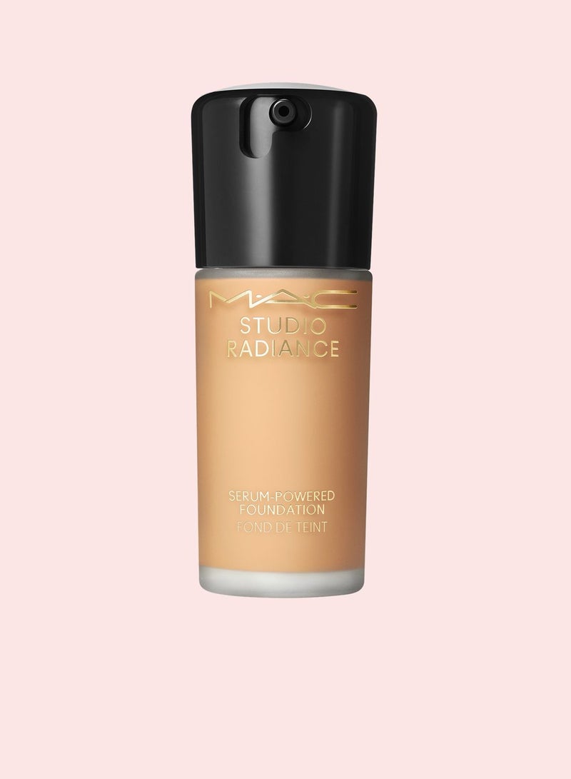 MAC Cosmetics Studio Radiance Serum Powered Foundation - NC40 - Image 1