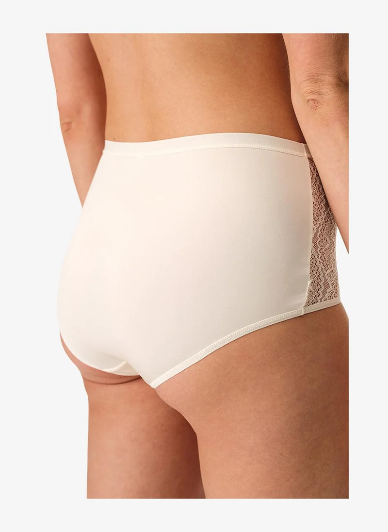 بنتي Women Essentials Highwaist Slip Cream/Pink Briefs