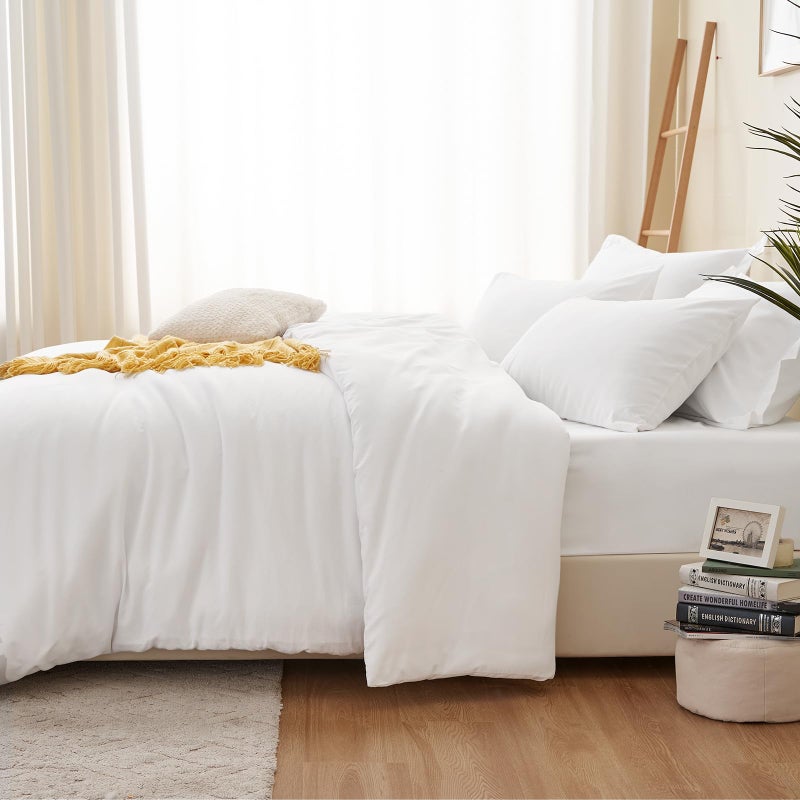 RUIKASI King Size Duvet Cover Sets Bedding Set - White Duvet Cover Kingsize Bed Set with Zip, Soft Brushed Microfibre Duvet King Size Covers Set Quilt Cover with 2 Pillowcases - Image 3