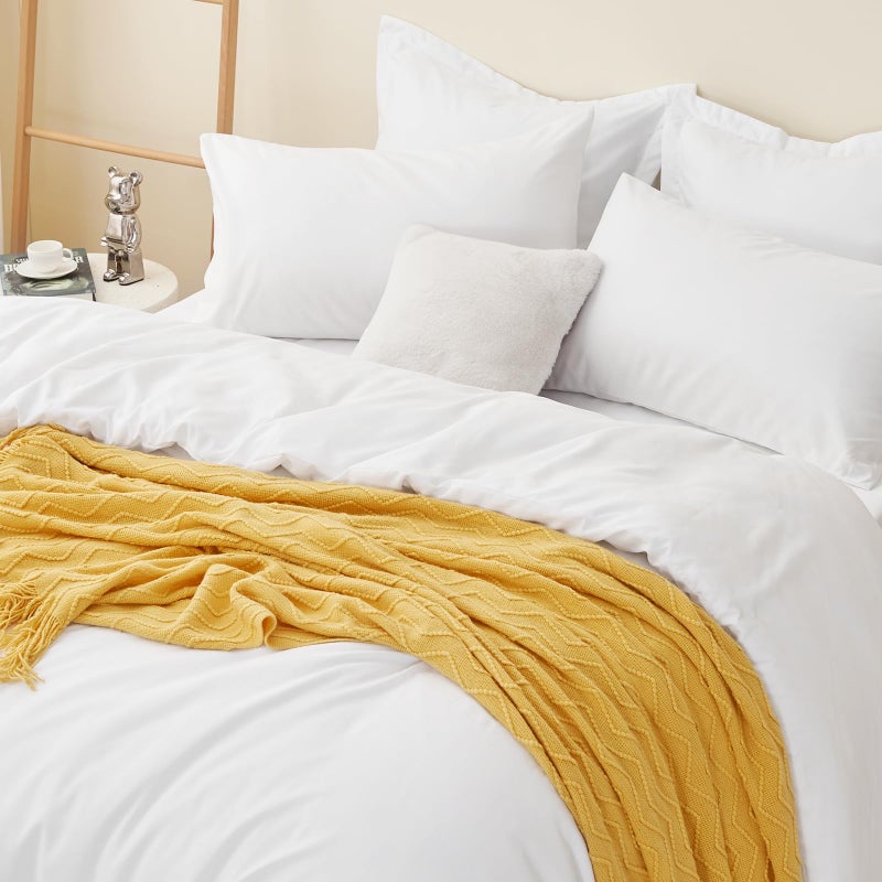 RUIKASI King Size Duvet Cover Sets Bedding Set - White Duvet Cover Kingsize Bed Set with Zip, Soft Brushed Microfibre Duvet King Size Covers Set Quilt Cover with 2 Pillowcases - Image 5