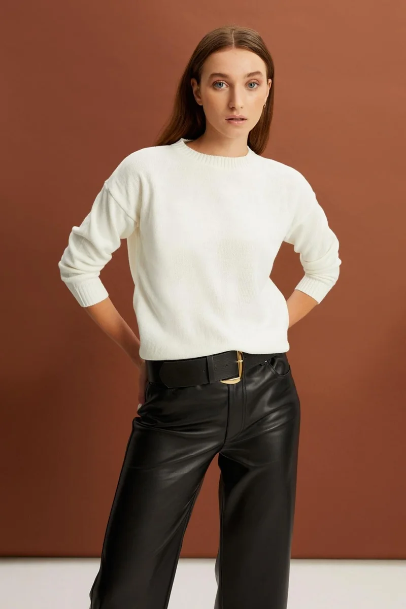 الكسندر جاردي Crew Neck Knitted Sweater (21-AGKZKB00)