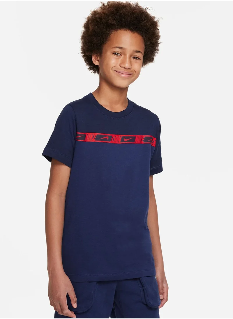 Nike Youth Nsw Repeat T-Shirt