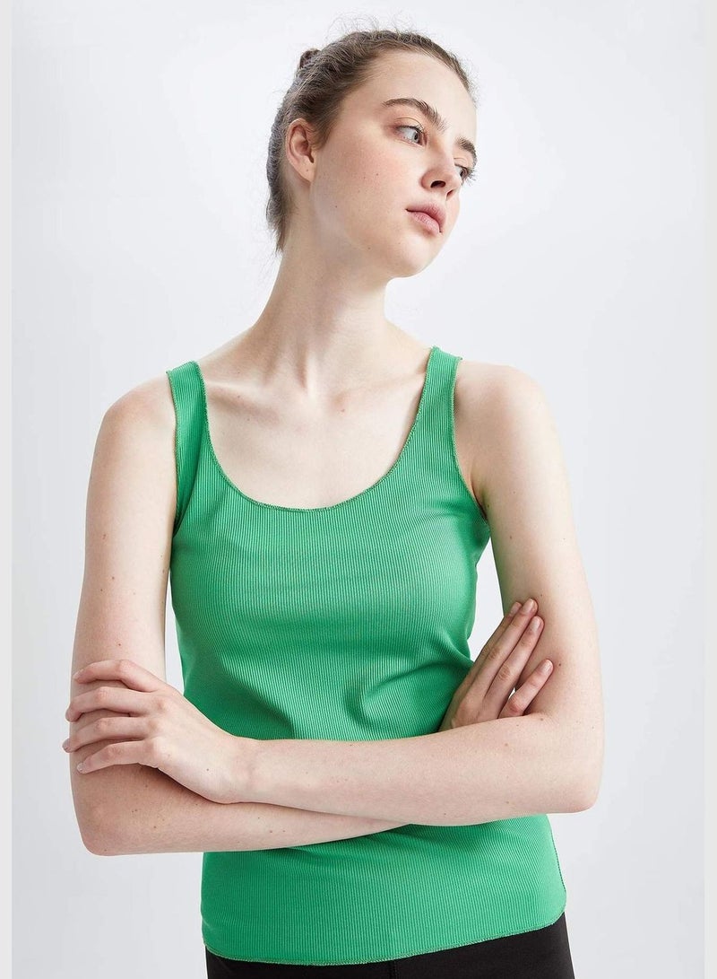 ديفاكتو امرأة محبوكة رياضية بياقة مستديرة ضيقة - Image 1