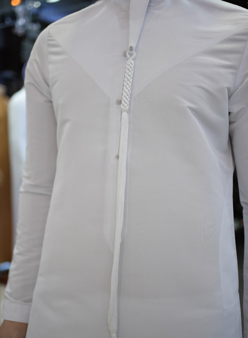 White Emirati Kandora / thobe / dishdashah / jubbah /  - Image 2